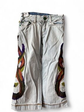 GiRLS Oilily Luxary Light Wash girls Jeans with Multicolor Embroidered Sides